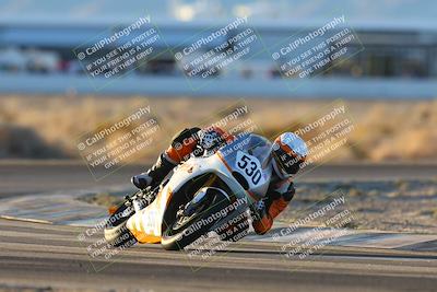 media/Nov-17-2024-CVMA (Sun) [[1fec520723]]/Race 18-Supersport Middleweight/